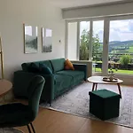 Hillside Apartment - Cosy Vacation Home With A View