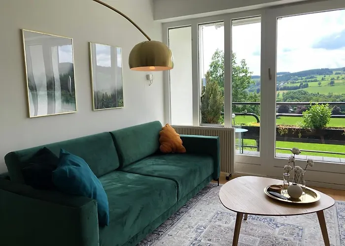 Hillside Apartment - Cosy Vacation Home With A View