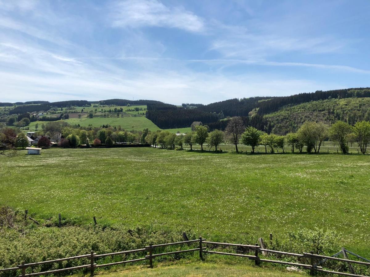 Hillside - Cosy Vacation With A View
